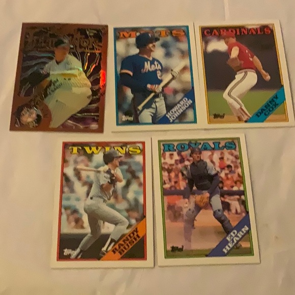 Bundle of Baseball Cards Lot 247 - Picture 3 of 6